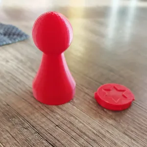 Spielfigur_mit_Deckel