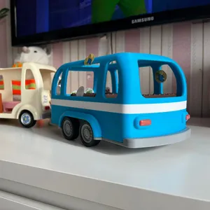 Van for Salvanian Families