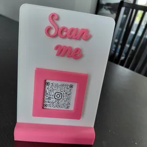 qr stand