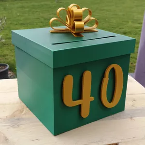 Boite anniversaire pour cartes et enveloppes