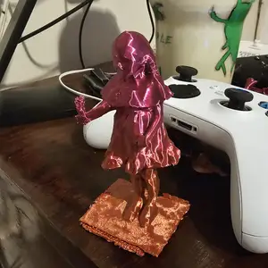 Girl figurine (Aria)