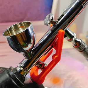 Airbrush holder